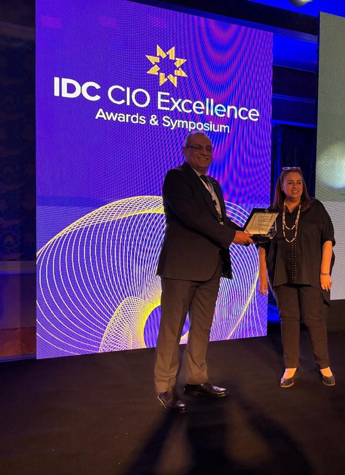 Receiving the IDC CIO Excellence Award, 2025